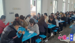 绵阳市盐亭县五马小学召开炊事监视委员会会议